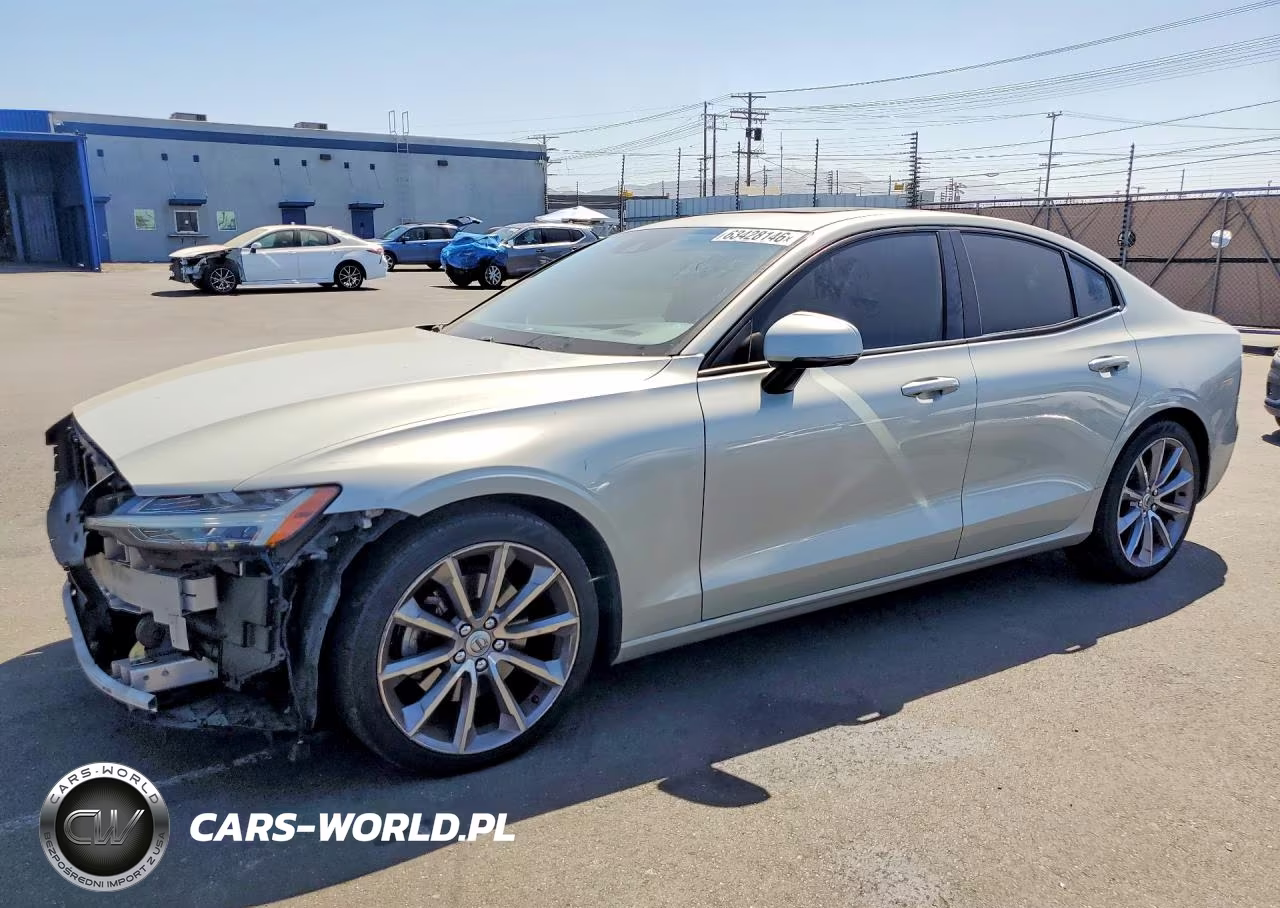 2019 Volvo S60 T5 Momentum