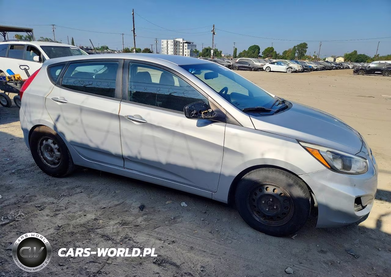 2017 Hyundai Accent Se VIN:KMHCT5AE8HU336023 - 4
