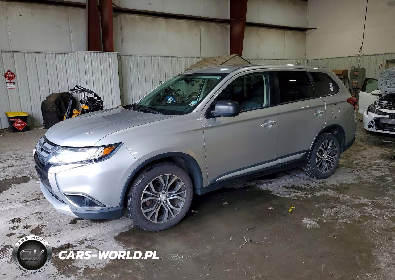 2018 Mitsubishi Outlander Se – zdjęcie 1 z 12