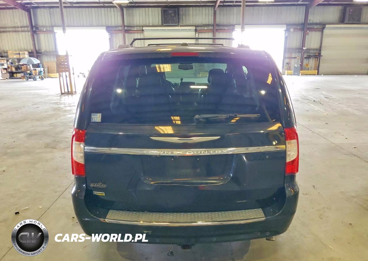 2015 Chrysler Town & Country Touring L VIN:2C4RC1CG1FR594979 - 6
