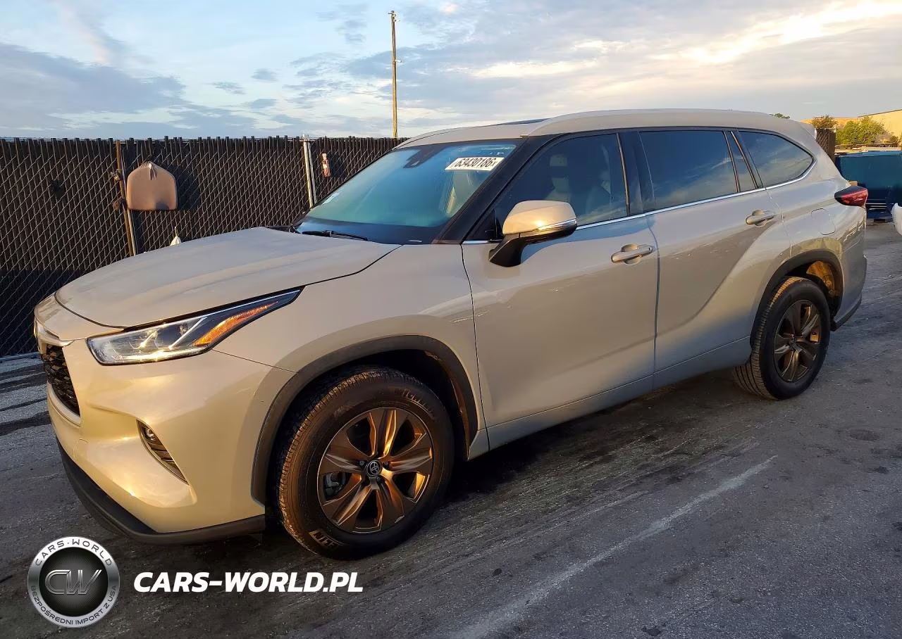 2022 Toyota Highlander Hybrid Bronze Edition – zdjęcie 1 z 13