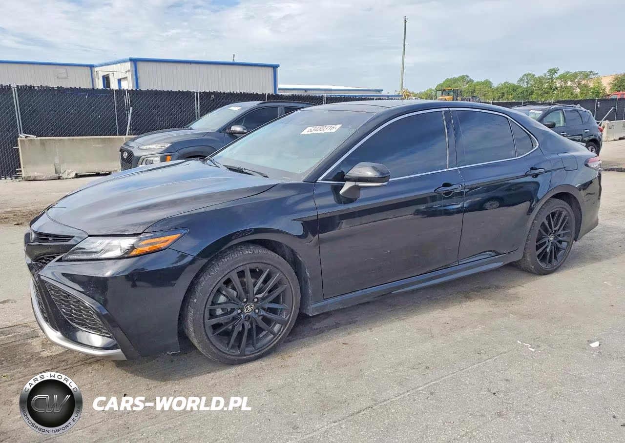 2024 Toyota Camry Xse – zdjęcie 1 z 12