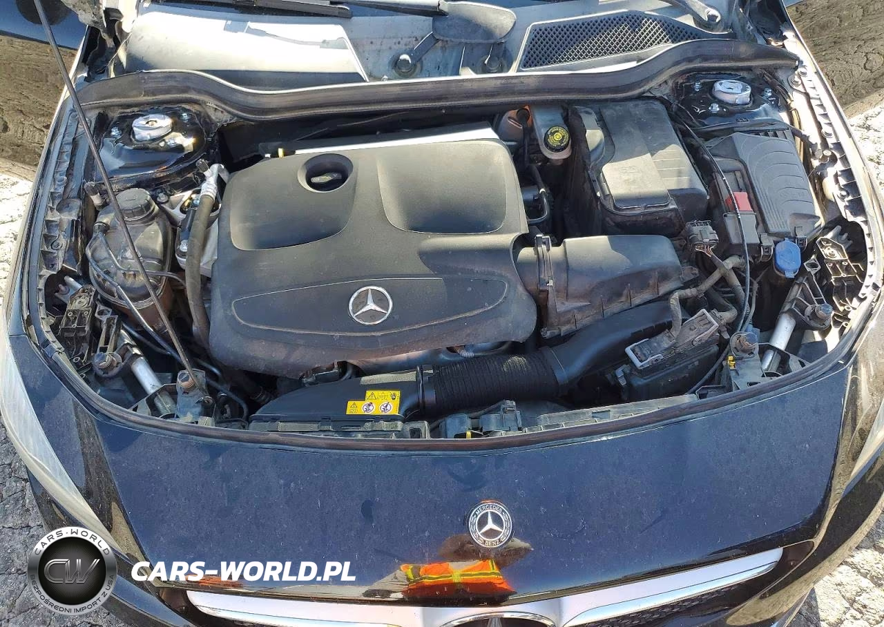 2018 Mercedes-Benz Cla 250 VIN:WDDSJ4EB1JN587486 - 11