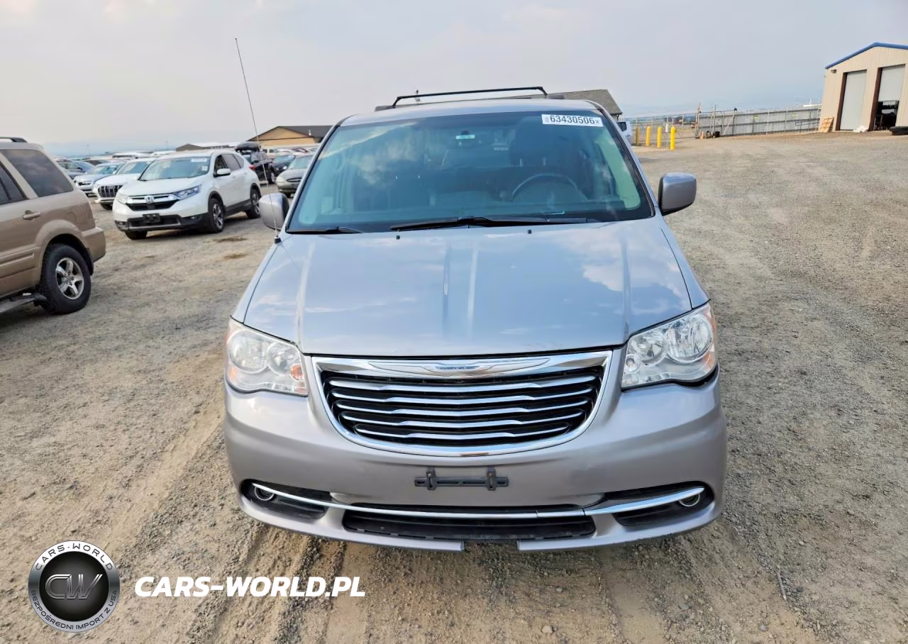 2015 Chrysler Town & Country Touring VIN:2C4RC1BG1FR636634 - 5