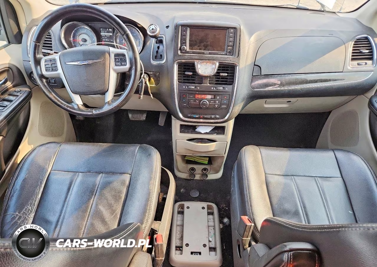2015 Chrysler Town & Country Touring VIN:2C4RC1BG1FR636634 - 8