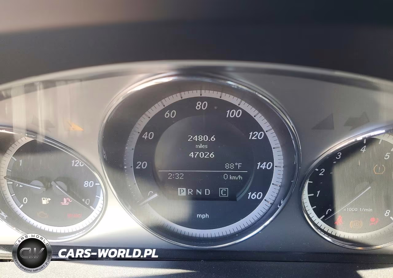 2010 Mercedes-Benz C 300 4Matic VIN:WDDGF8BB7AF518847 - 9