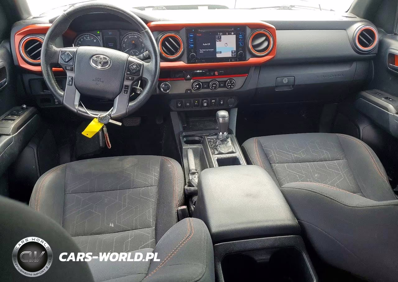 2018 Toyota Tacoma Trd Sport VIN:3TMAZ5CN7JM059169 - 8
