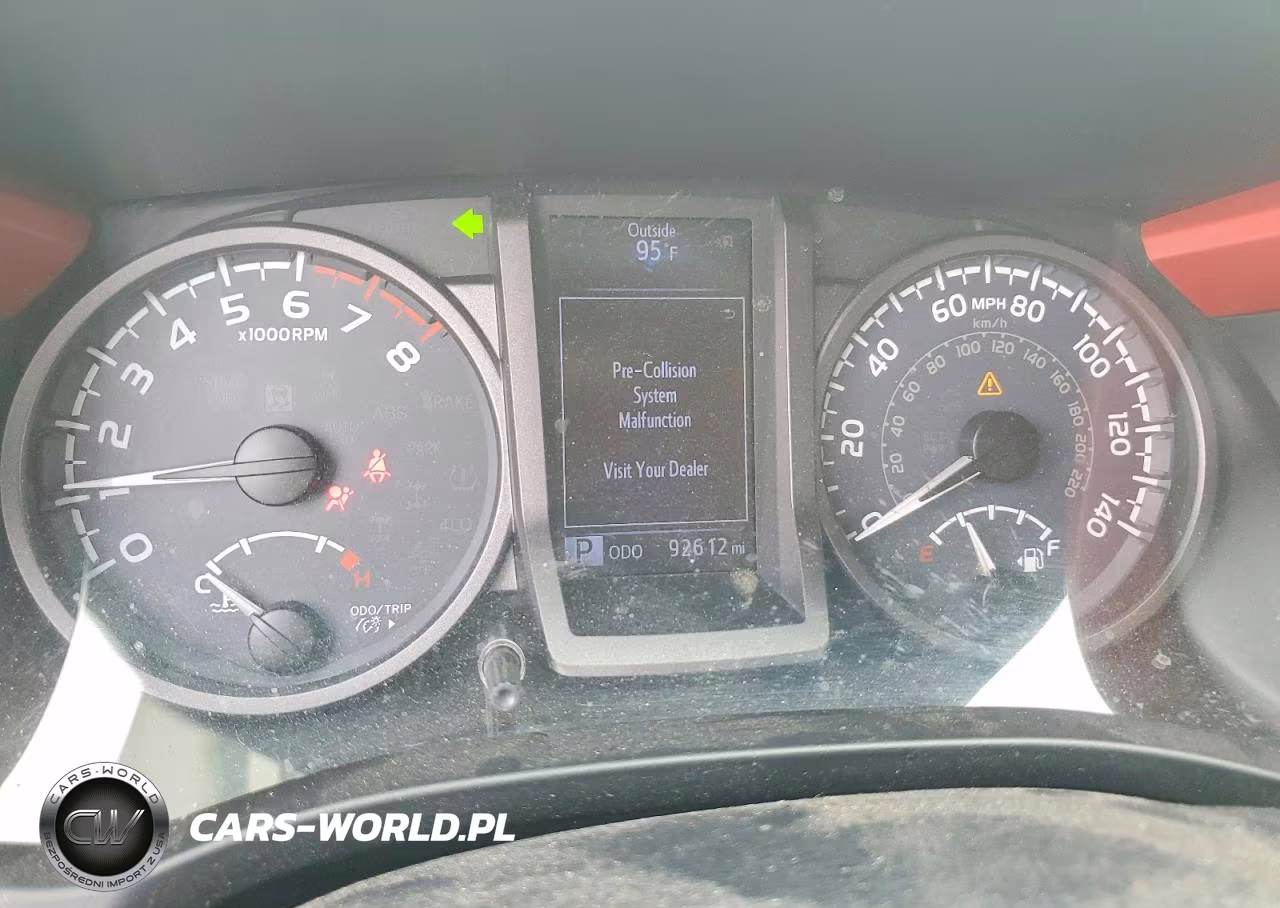 2018 Toyota Tacoma Trd Sport VIN:3TMAZ5CN7JM059169 - 9