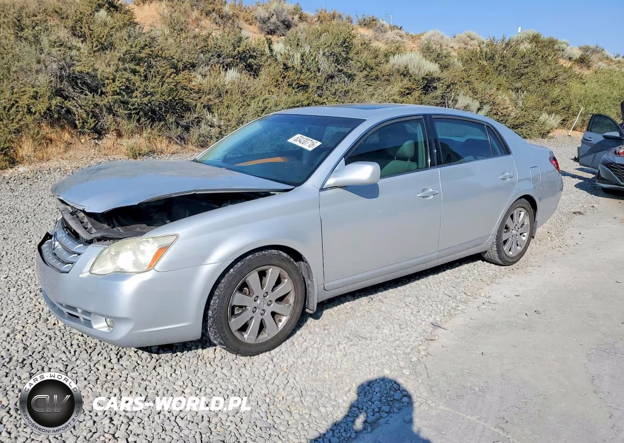 2005 Toyota Avalon Xls