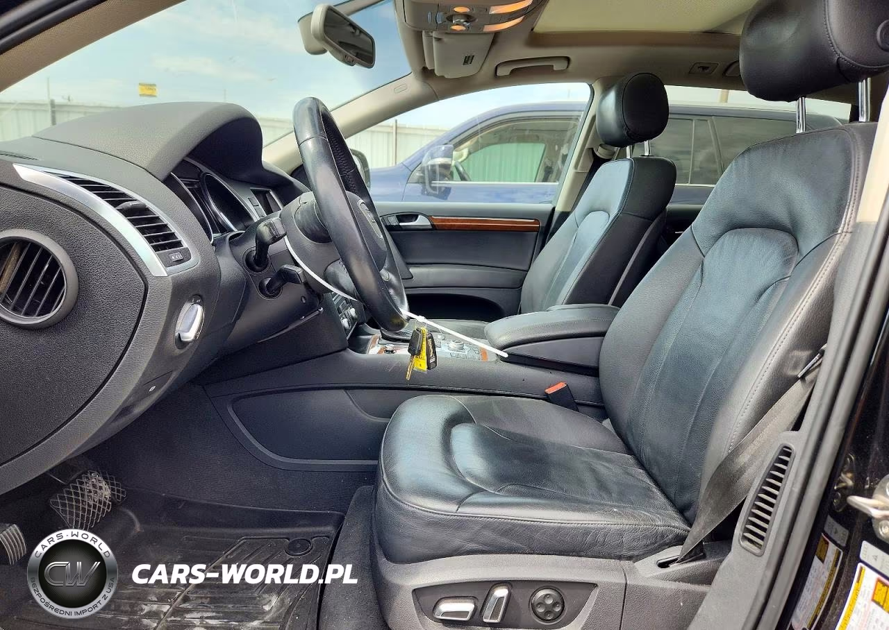 2015 Audi Q7 VIN:WA1CGAFE1FD033179 - 7