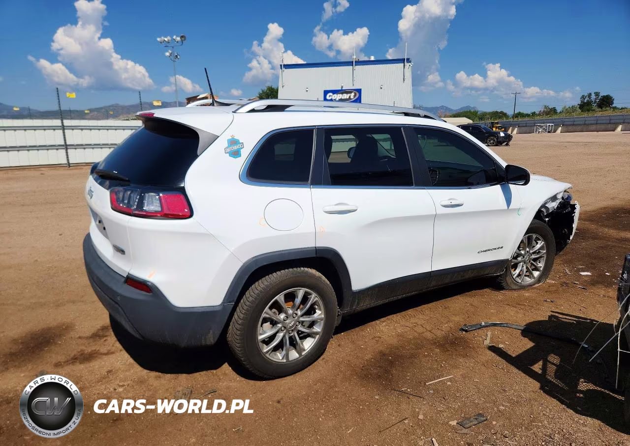 2020 Jeep Cherokee Latitude Plus VIN:1C4PJLLB7LD573923 - 3