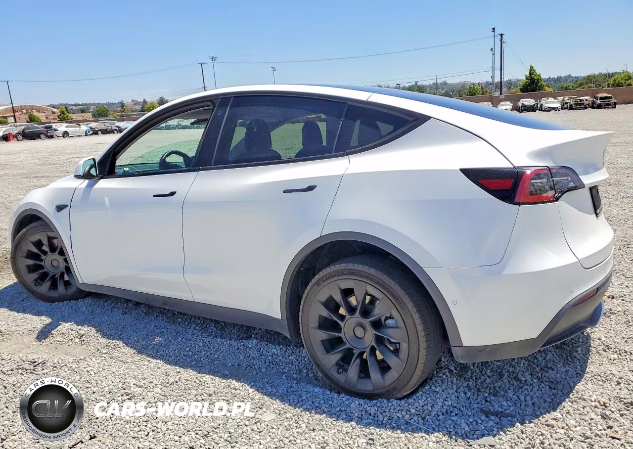 2021 Tesla Model Y VIN:5YJYGDEE5MF285621 - 2