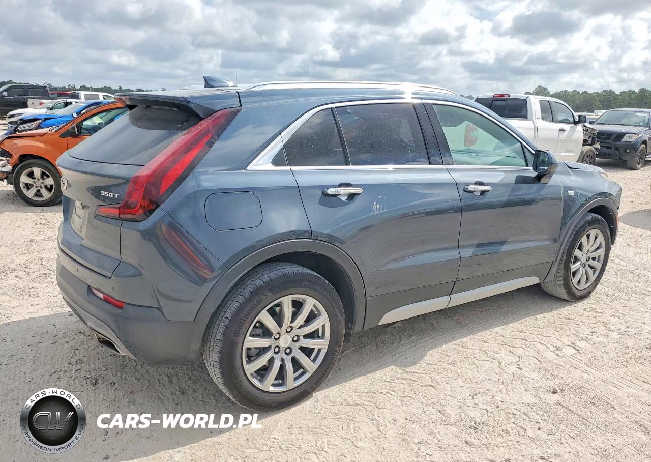 2020 Cadillac Xt4 Premium Luxury VIN:1GYFZCR46LF153436 - 3