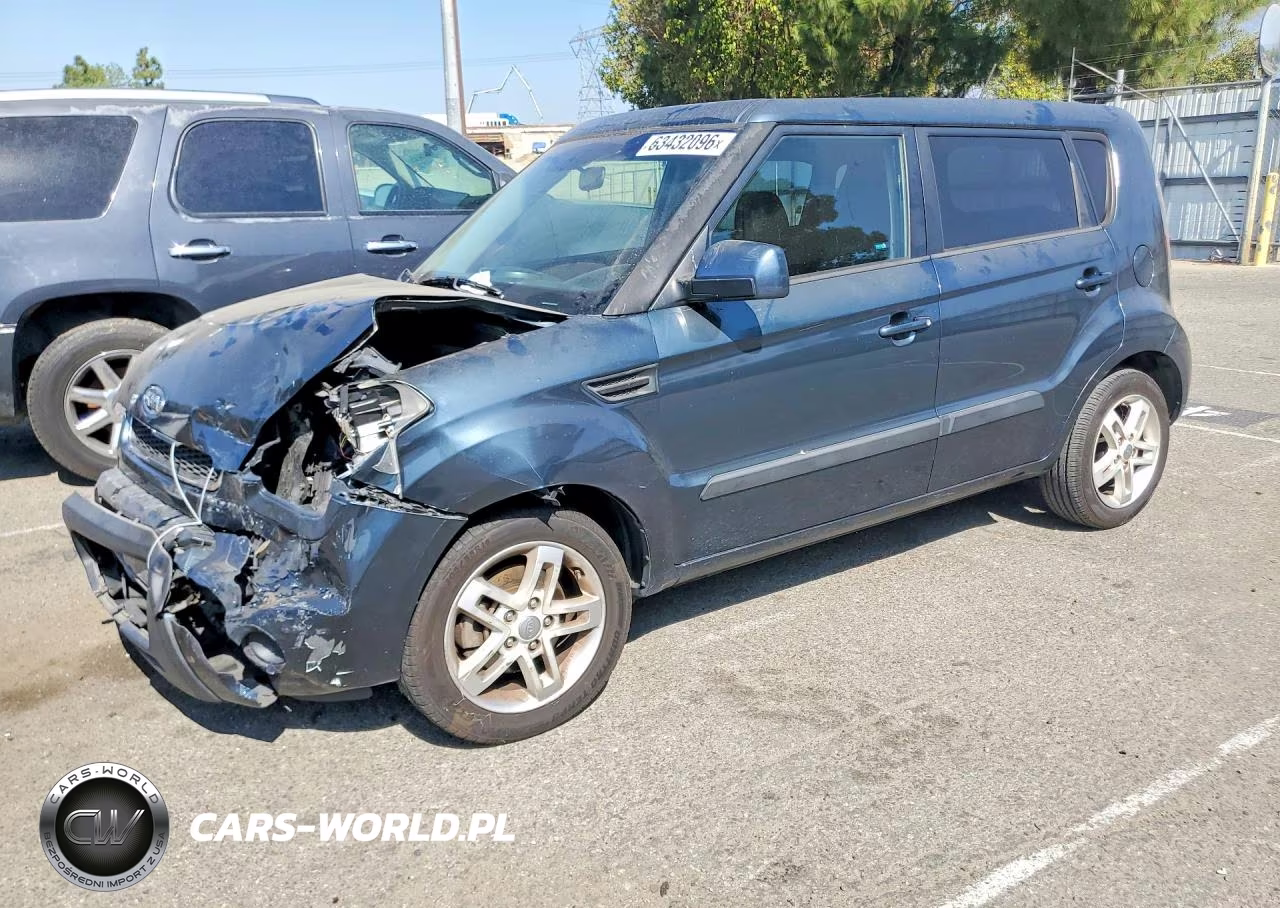 2011 Kia Soul +