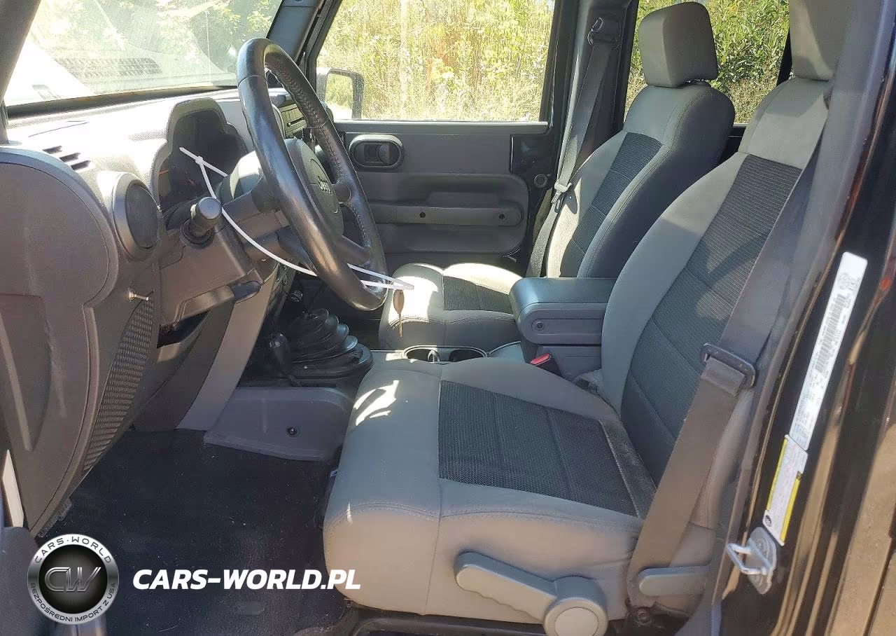 2009 Jeep Wrangler Unlimited X VIN:1J4GA391X9L705922 - 7