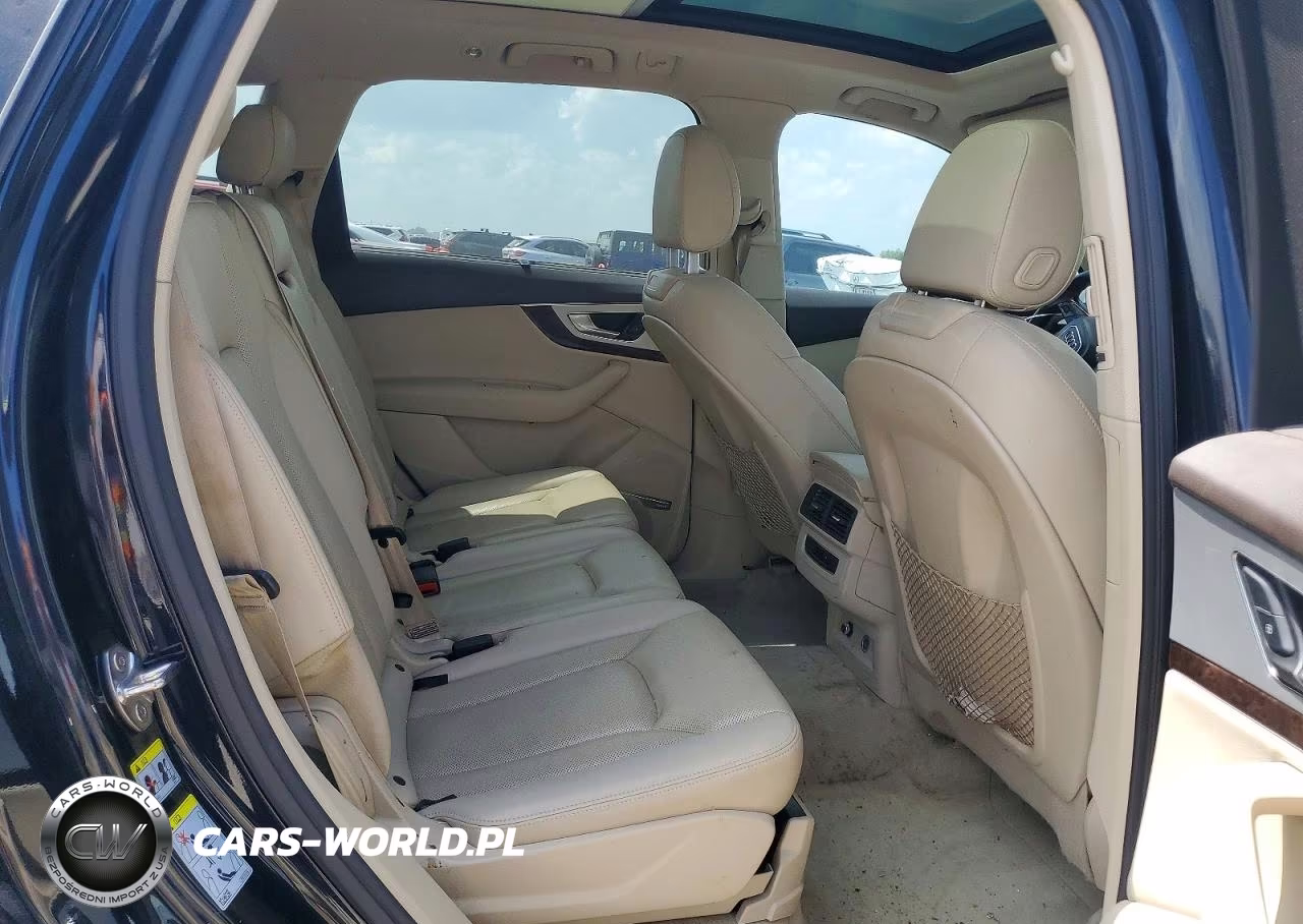 2018 Audi Q7 Premium Plus VIN:WA1LHAF73JD006816 - 10