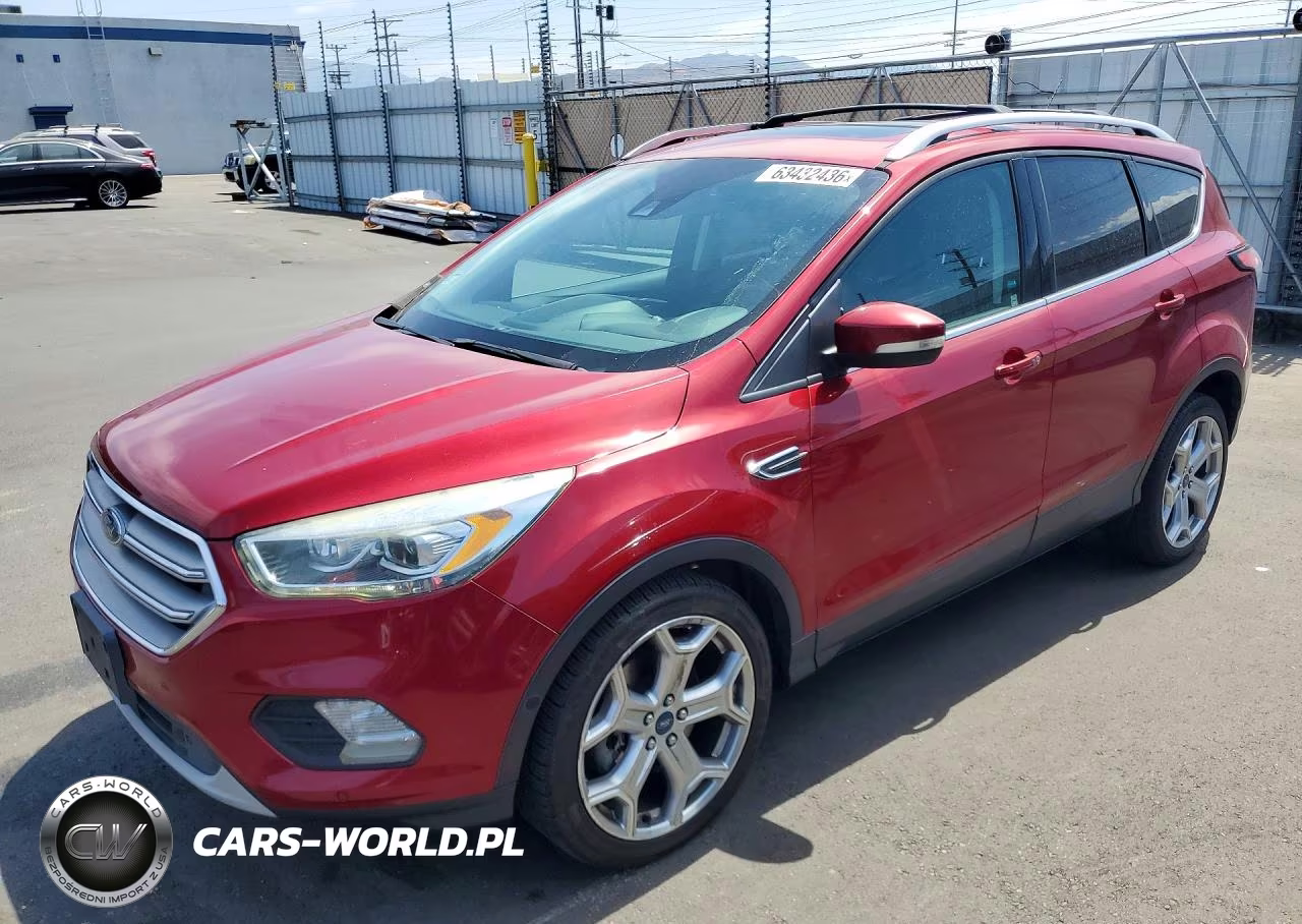2017 Ford Escape Titanium – zdjęcie 1 z 13
