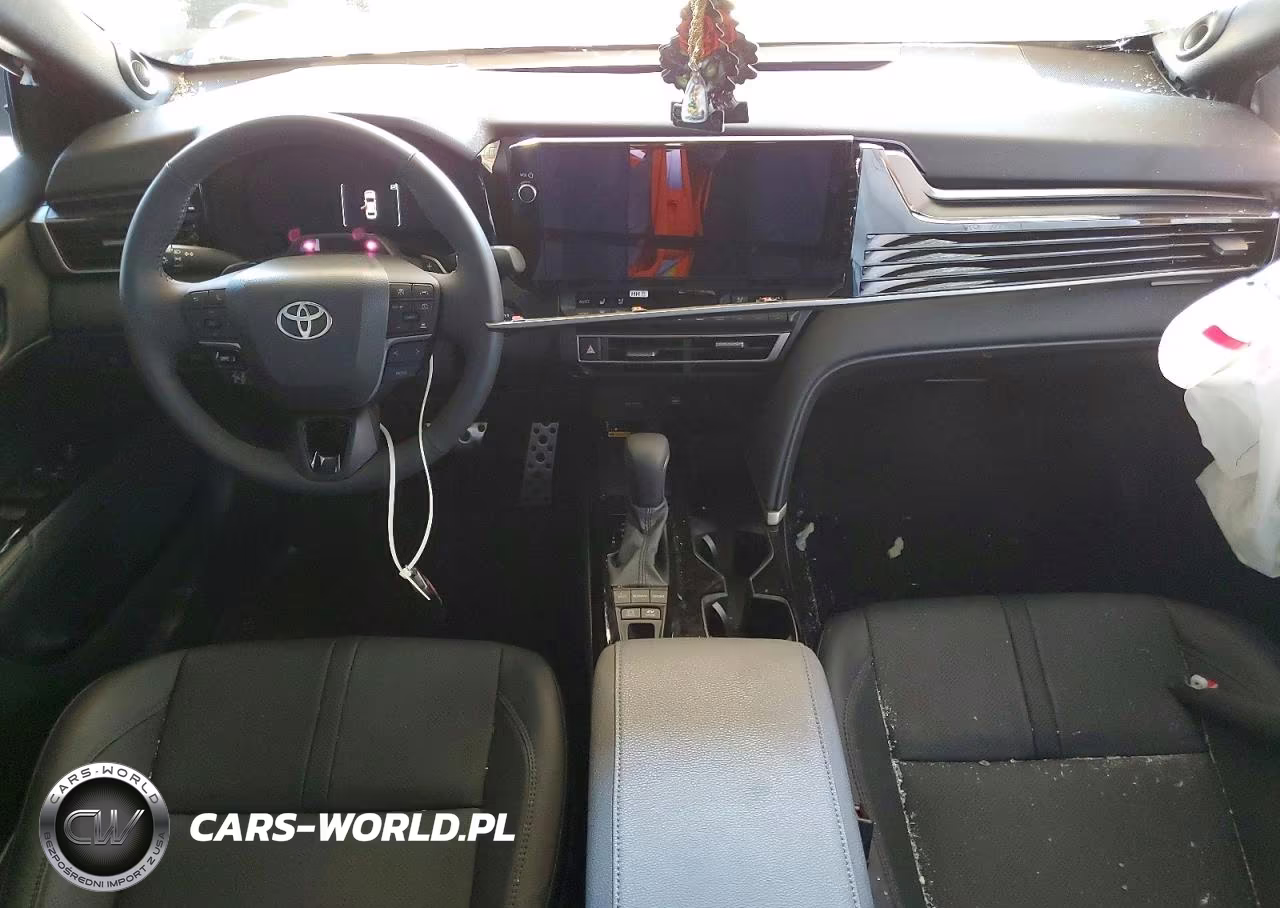2026 Toyota Camry Xse VIN:4T1DAACK1TU308420 - 8