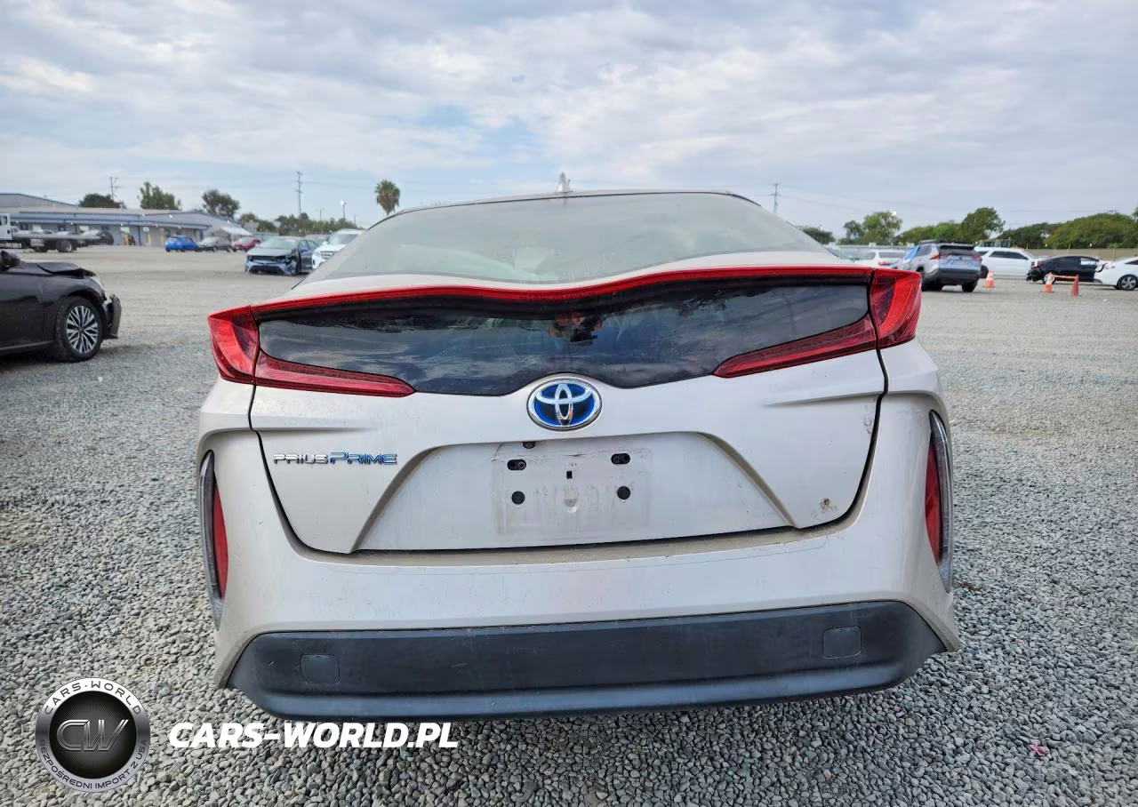 2017 Toyota Prius Prime Plus VIN:JTDKARFPXH3035945 - 6