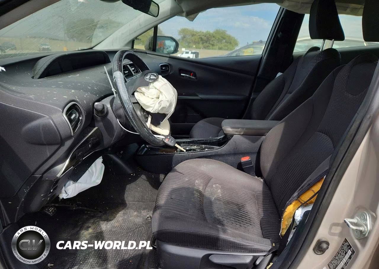 2017 Toyota Prius Prime Plus VIN:JTDKARFPXH3035945 - 7