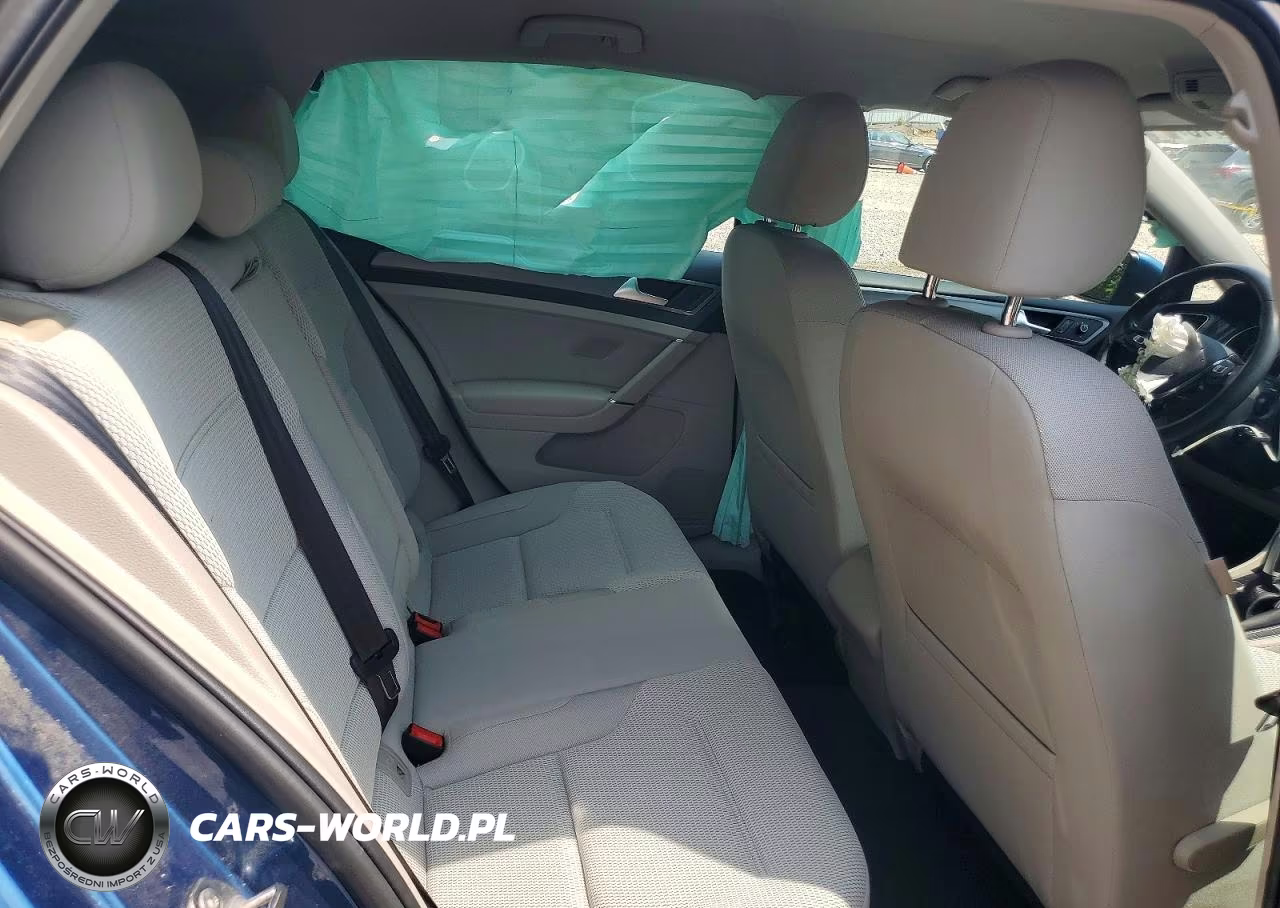 2018 Volkswagen Golf S VIN:3VWG17AU6JM254863 - 10