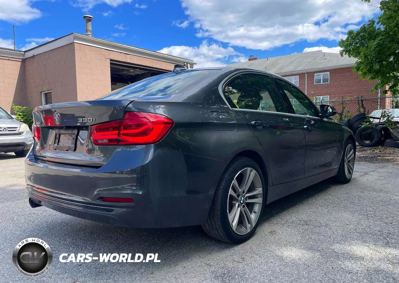2018 BMW 330 Xi VIN:WBA8D9G58JNU71313 - 4
