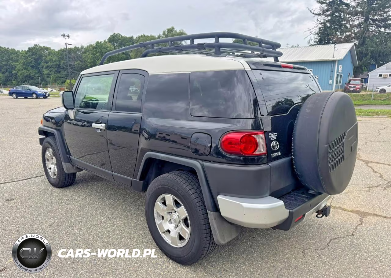 2008 Toyota Fj Cruiser Base VIN:JTEBU11F58K032394 - 3