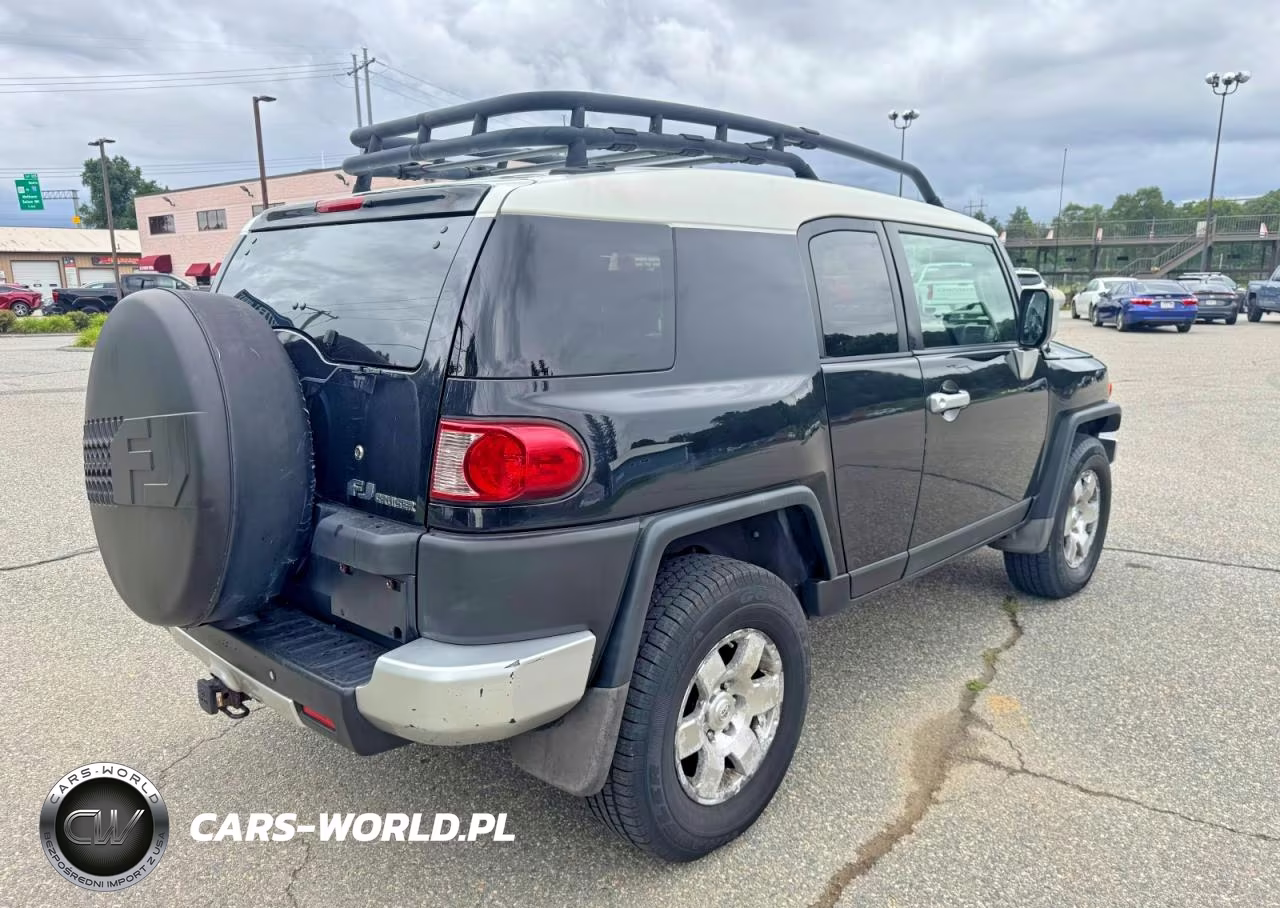 2008 Toyota Fj Cruiser Base VIN:JTEBU11F58K032394 - 4