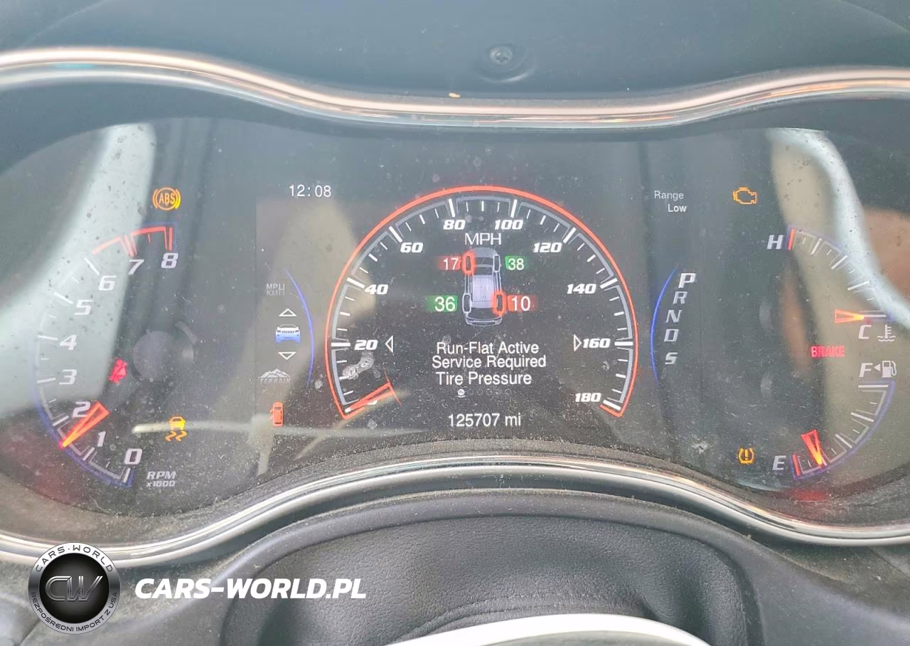 2015 Jeep Grand Cherokee Srt-8 VIN:1C4RJFDJ3FC787446 - 9