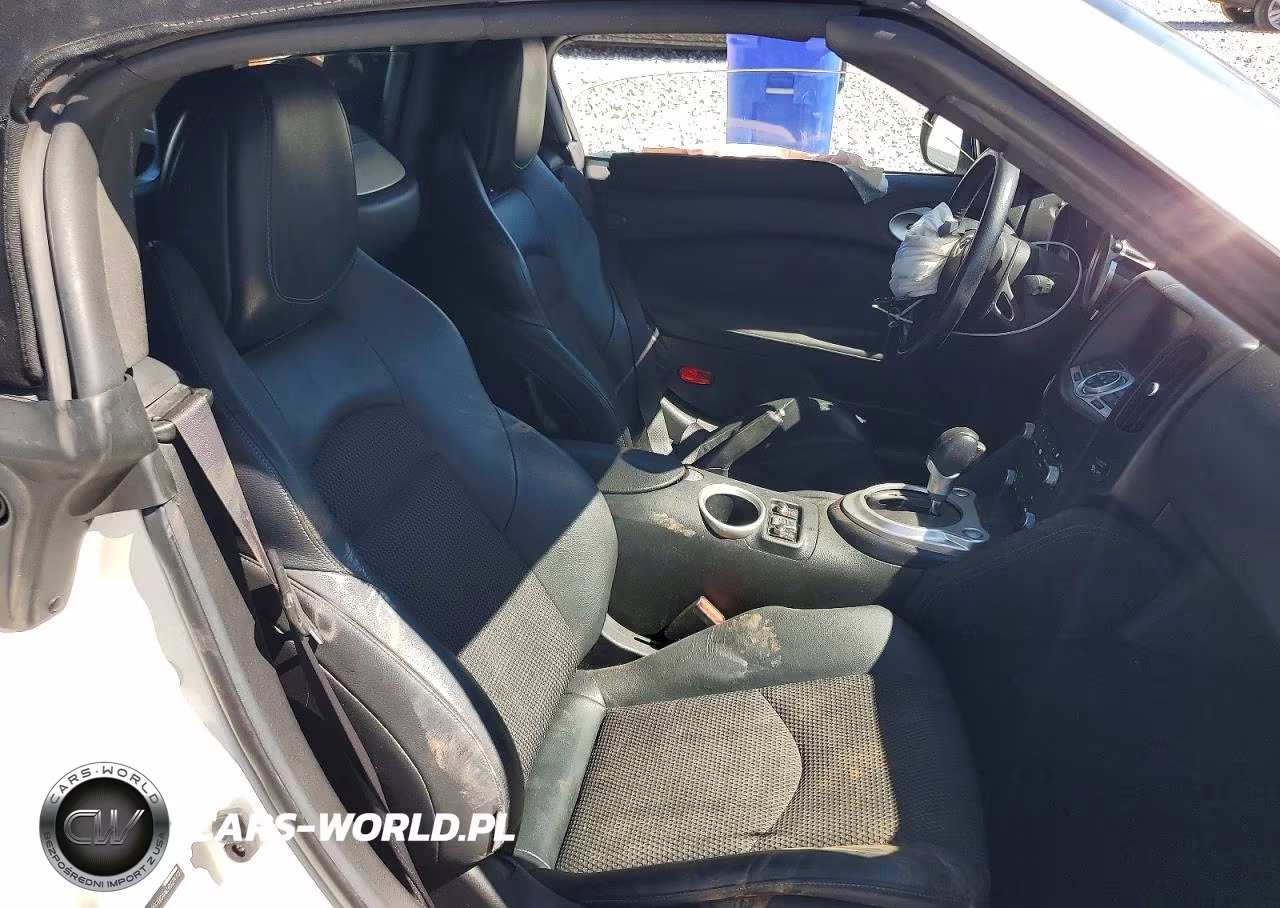 2010 Nissan 370Z Roadster VIN:JN1AZ4FH0AM302447 - 10
