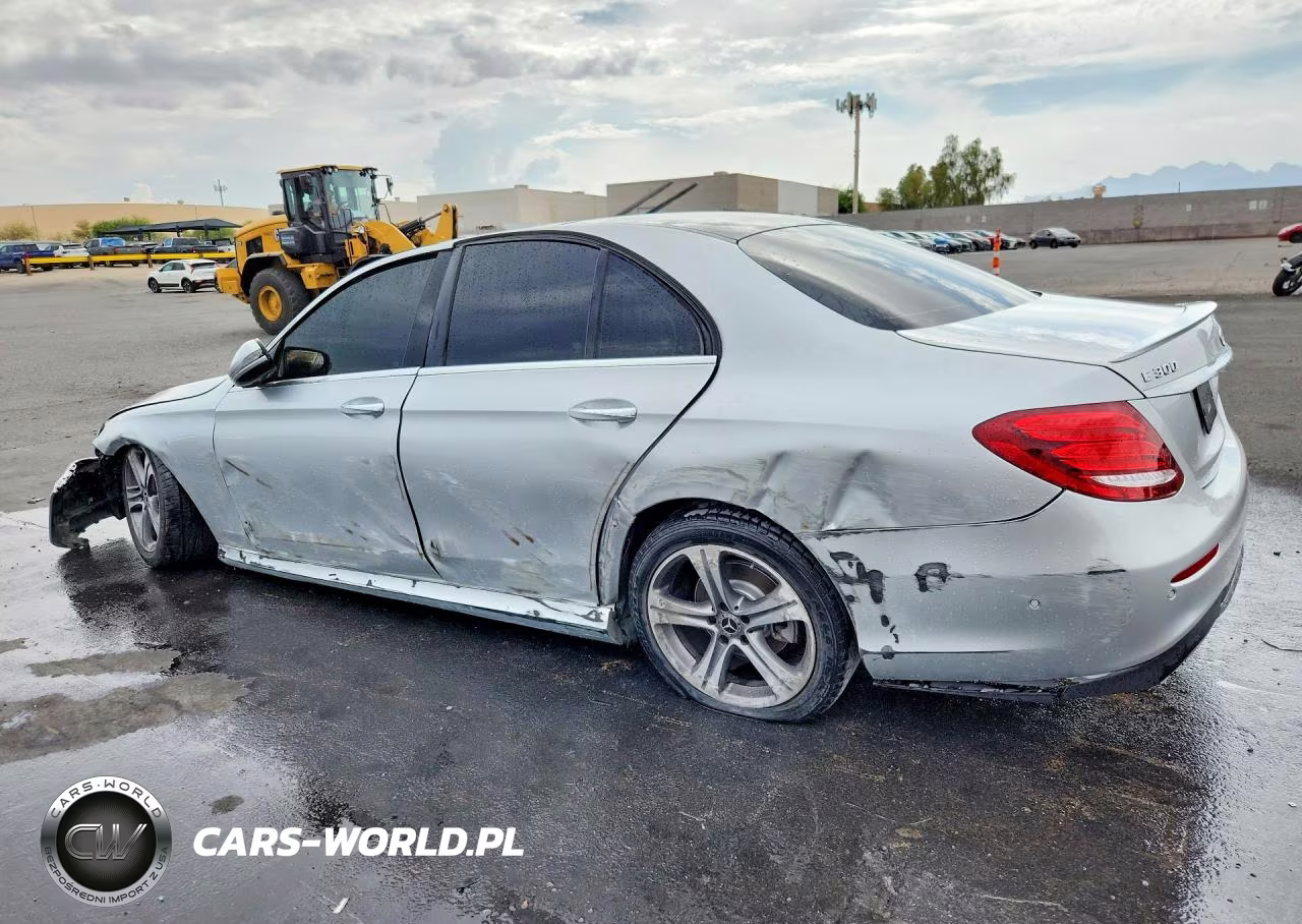 2018 Mercedes-Benz E 300 VIN:WDDZF4JB3JA439305 - 2