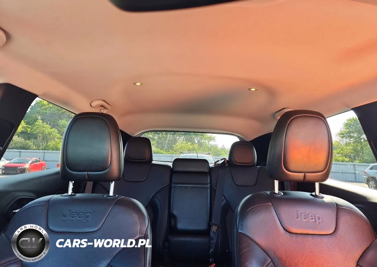 2019 Jeep Cherokee Limited VIN:1C4PJLDB9KD184052 - 10