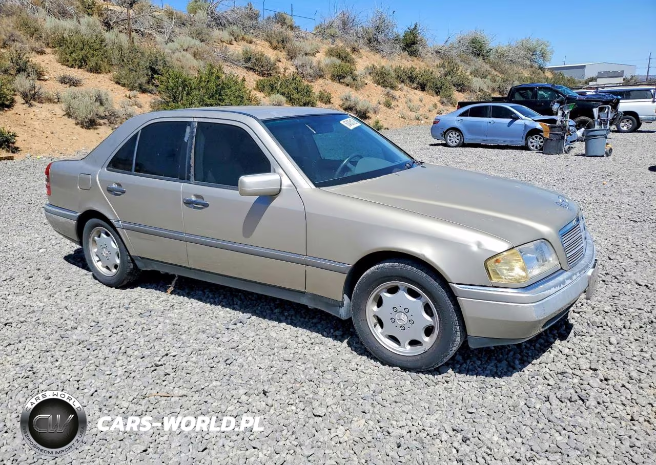 1995 Mercedes-Benz C 220 VIN:WDBHA22E3SF237567 - 4