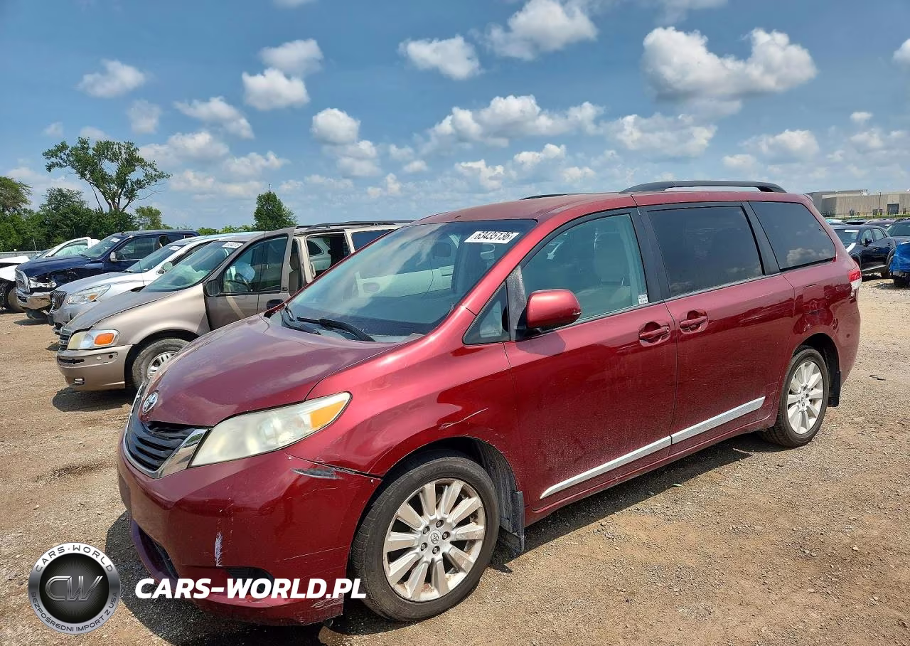 2011 Toyota Sienna Le