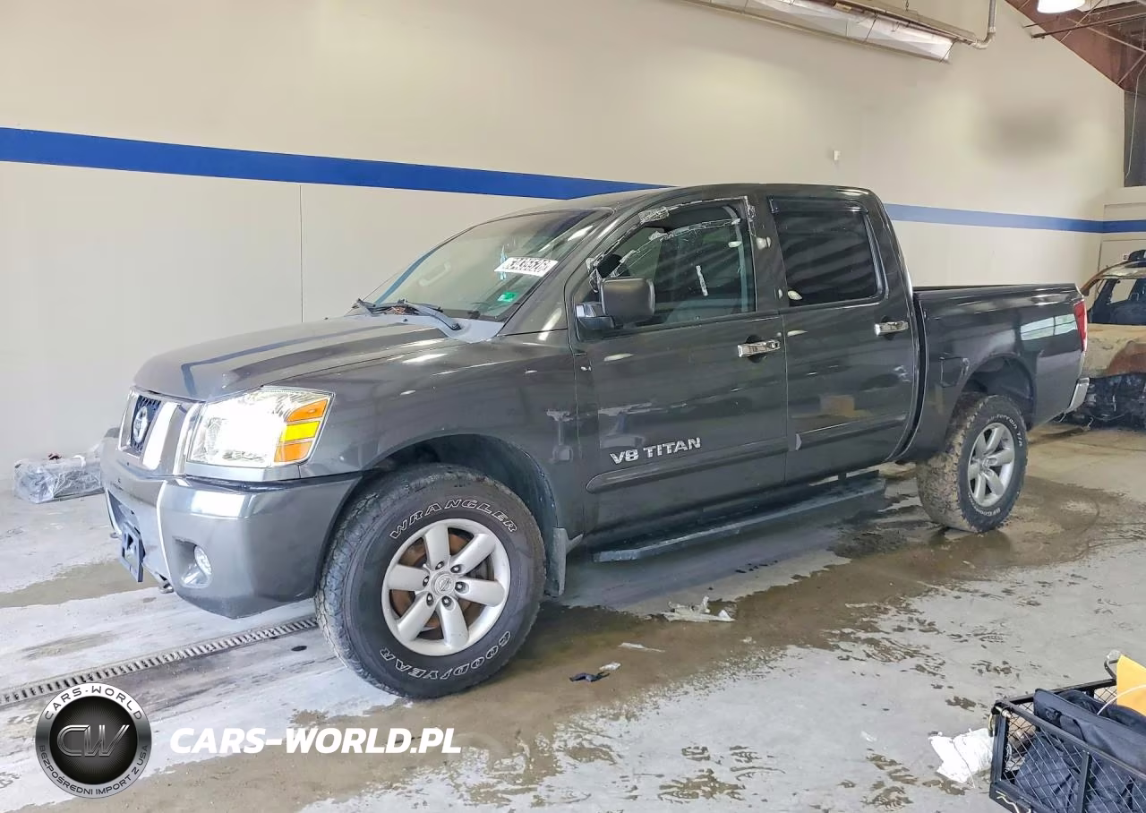 2012 Nissan Titan Sv
