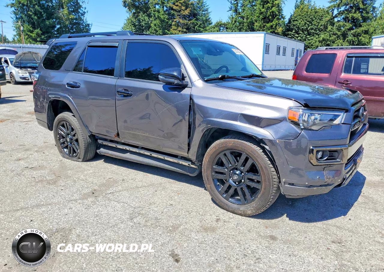 2021 Toyota 4Runner Nightshade Edition VIN:JTEJU5JR6M5941105 - 4