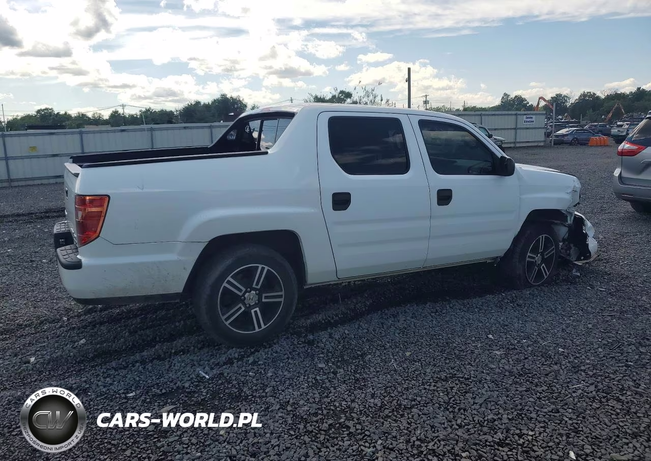 2012 Honda Ridgeline Sport VIN:5FPYK1F7XCB001743 - 3