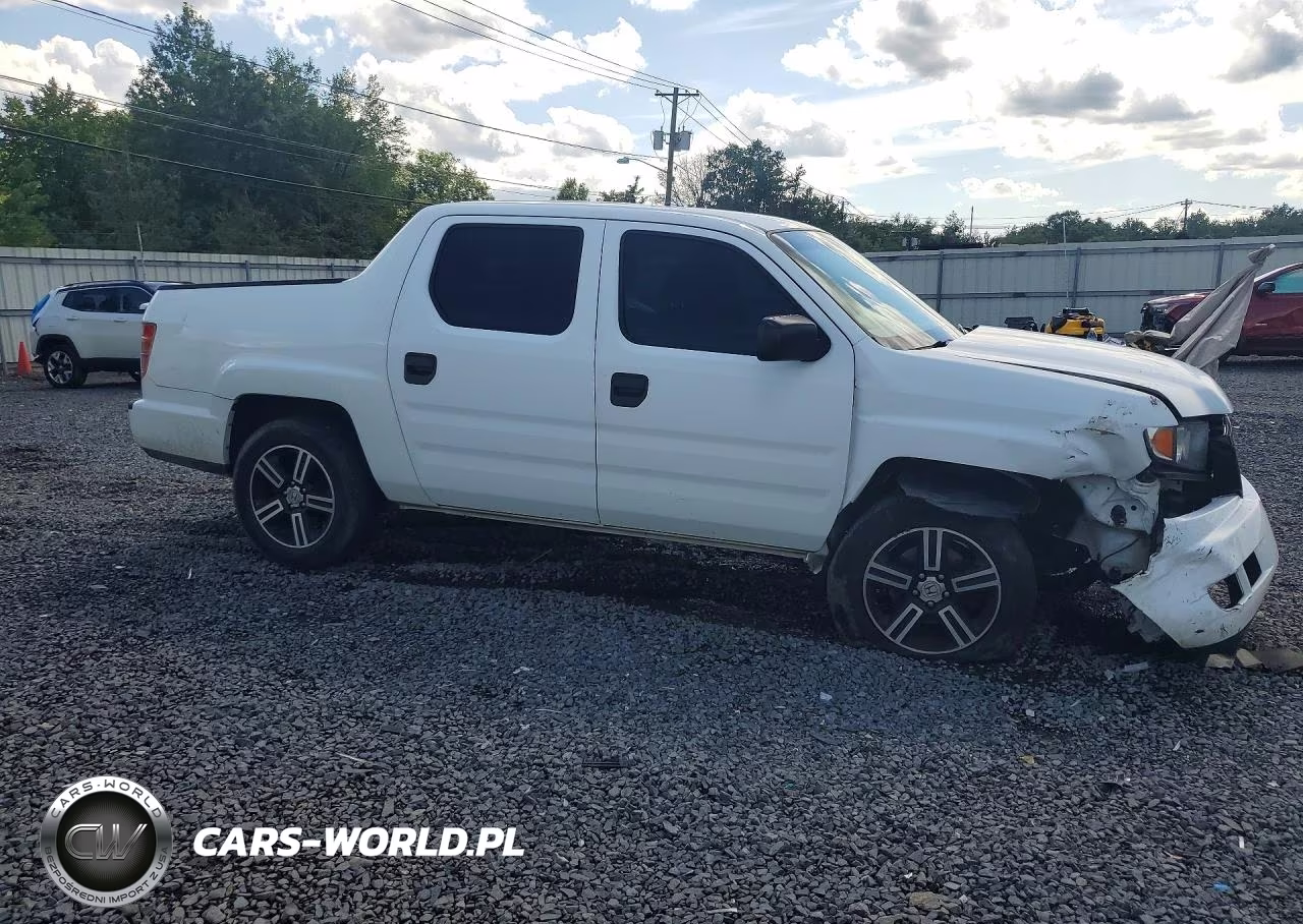 2012 Honda Ridgeline Sport VIN:5FPYK1F7XCB001743 - 4
