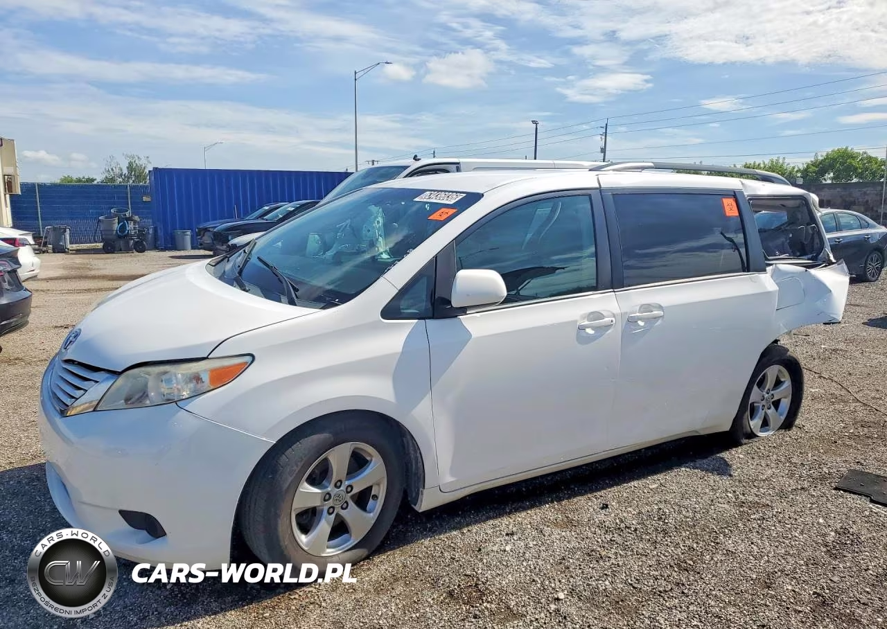 2015 Toyota Sienna Le 8 Passenger – zdjęcie 1 z 12