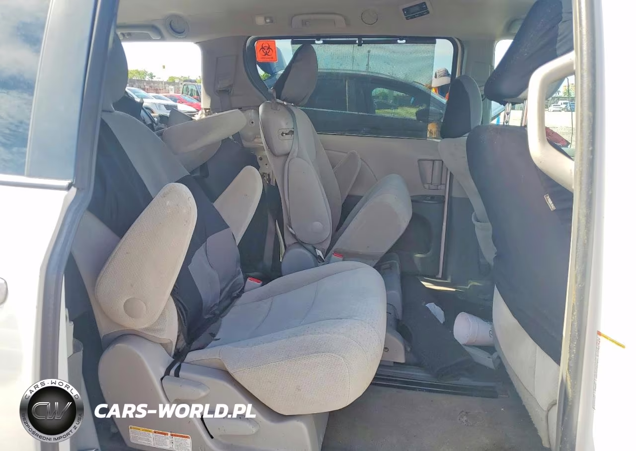 2015 Toyota Sienna Le 8 Passenger VIN:5TDKK3DC4FS604133 - 10