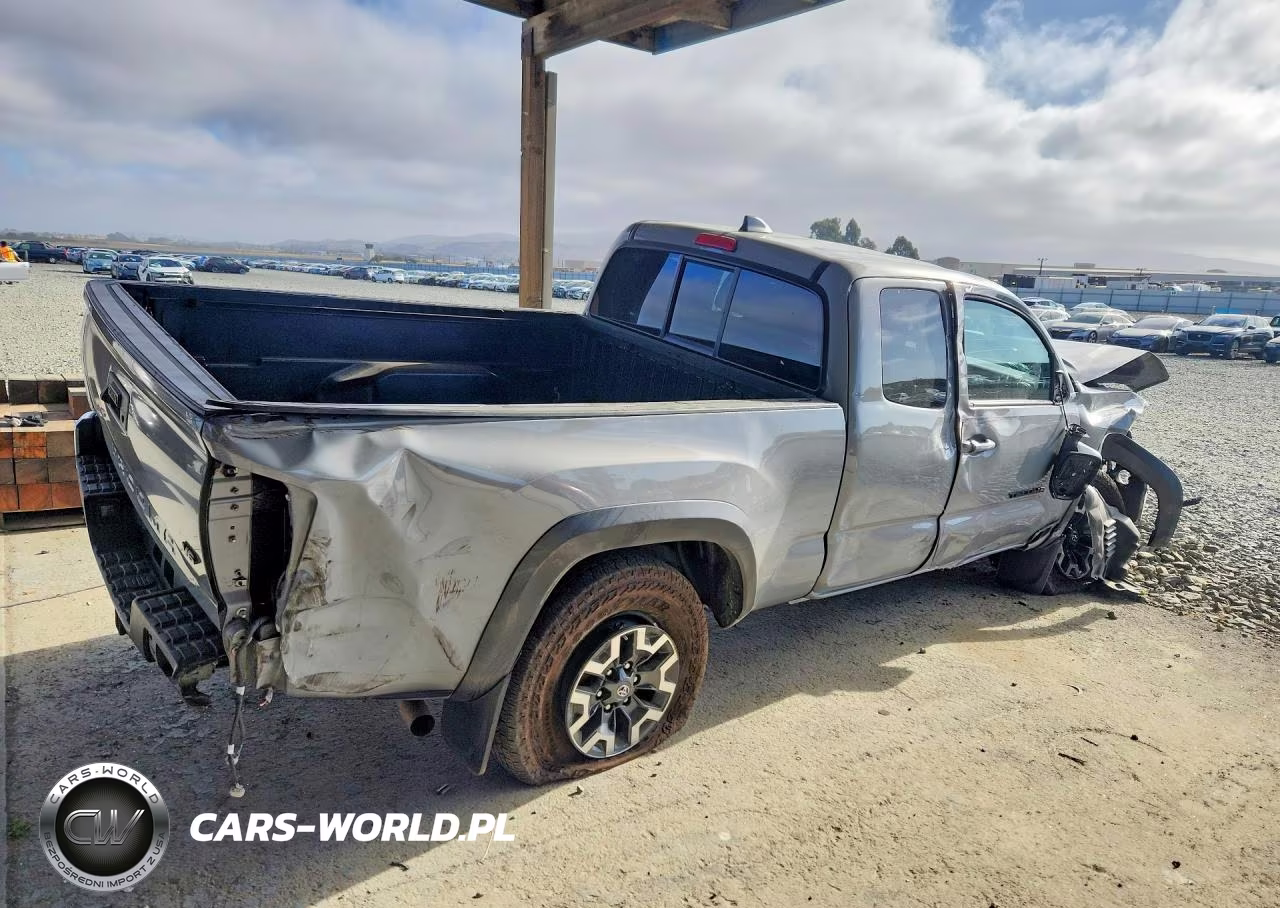 2021 Toyota Tacoma Trd Off-Road VIN:3TYSZ5AN5MT009452 - 3