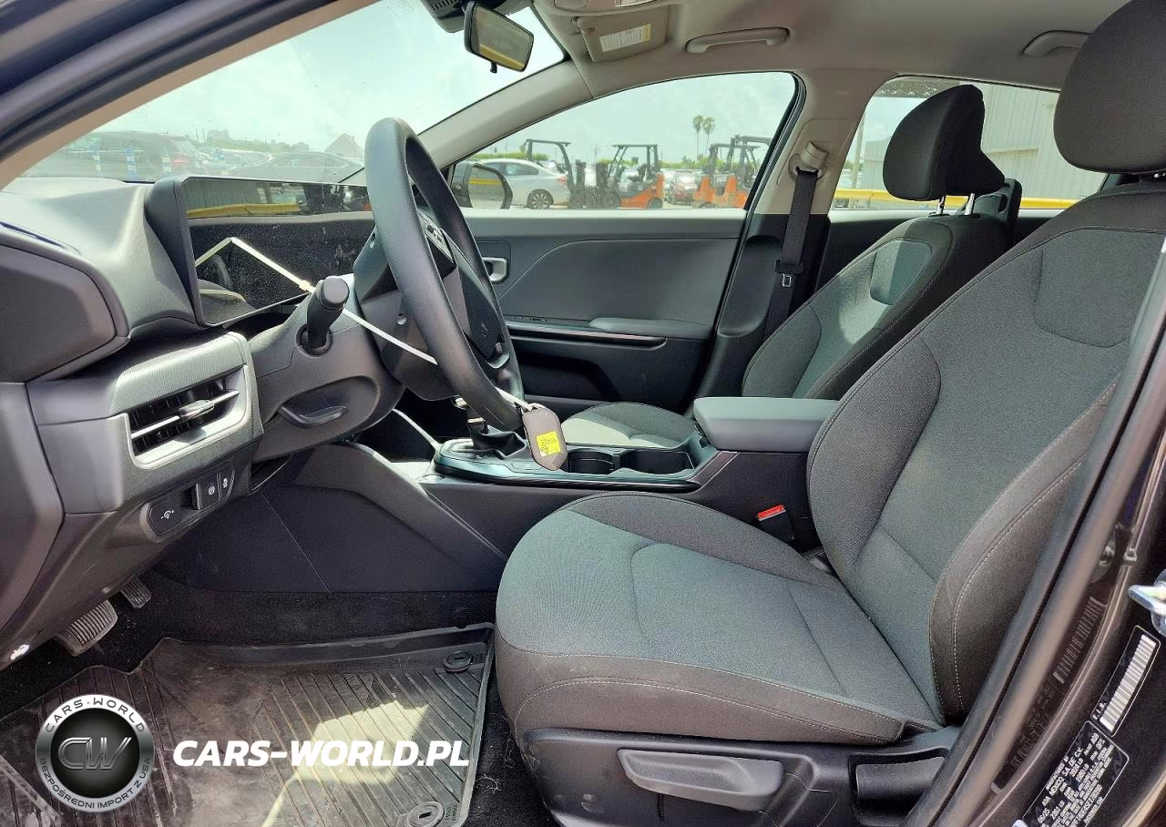 2025 Kia K4 Lx VIN:3KPFT4DE4SE178390 - 7