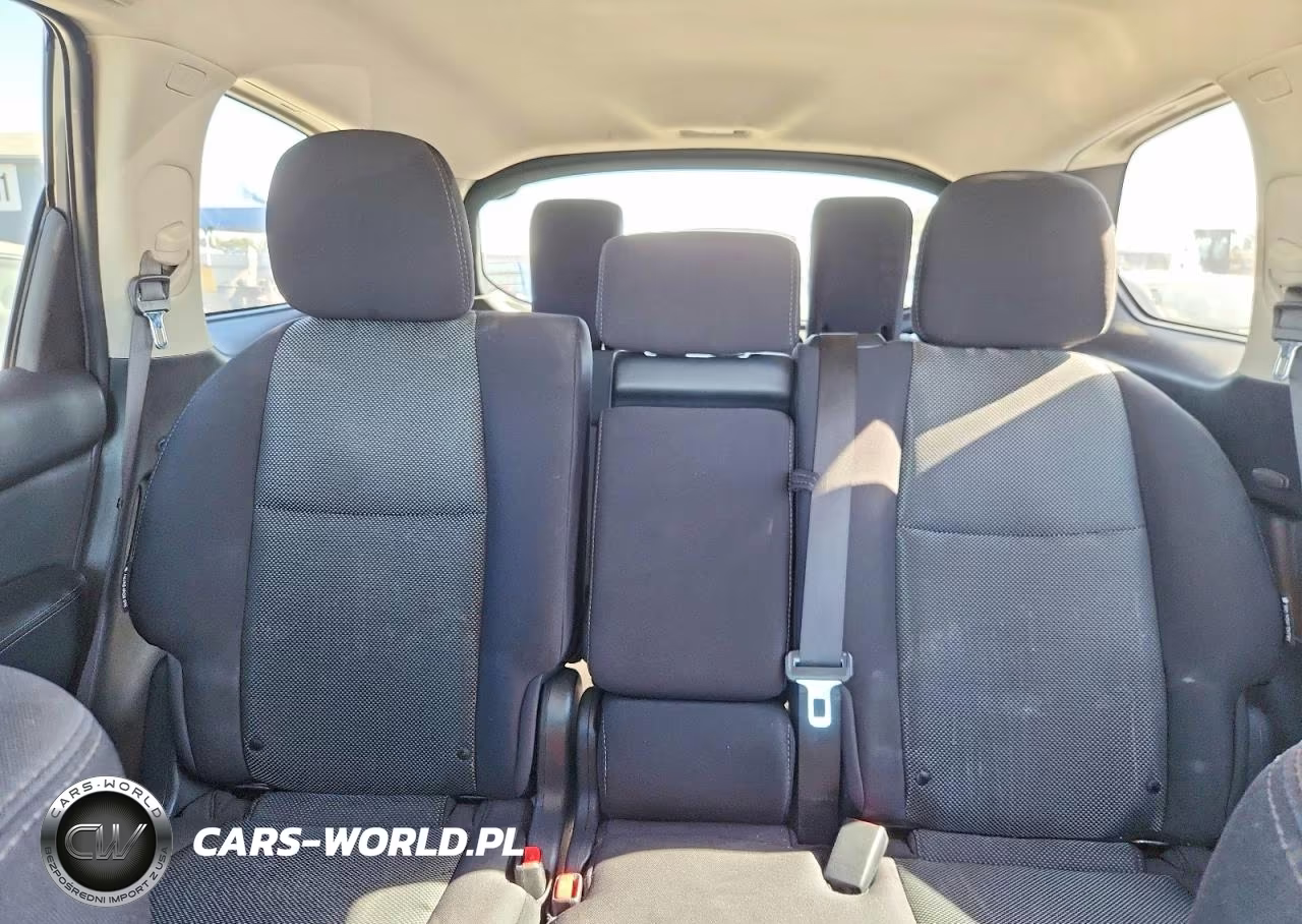 2020 Nissan Pathfinder S VIN:5N1DR2AN4LC630440 - 10