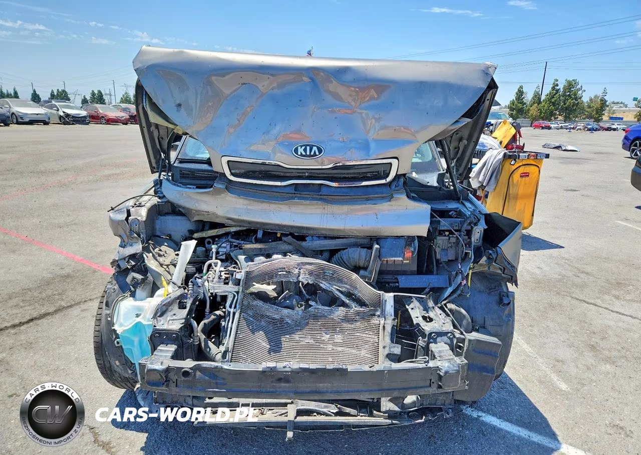 2014 Kia Soul + VIN:KNDJP3A57E7067947 - 5