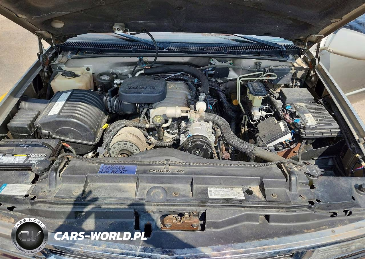 1999 Chevrolet Suburban K2500 VIN:3GNGK26J2XG122988 - 12