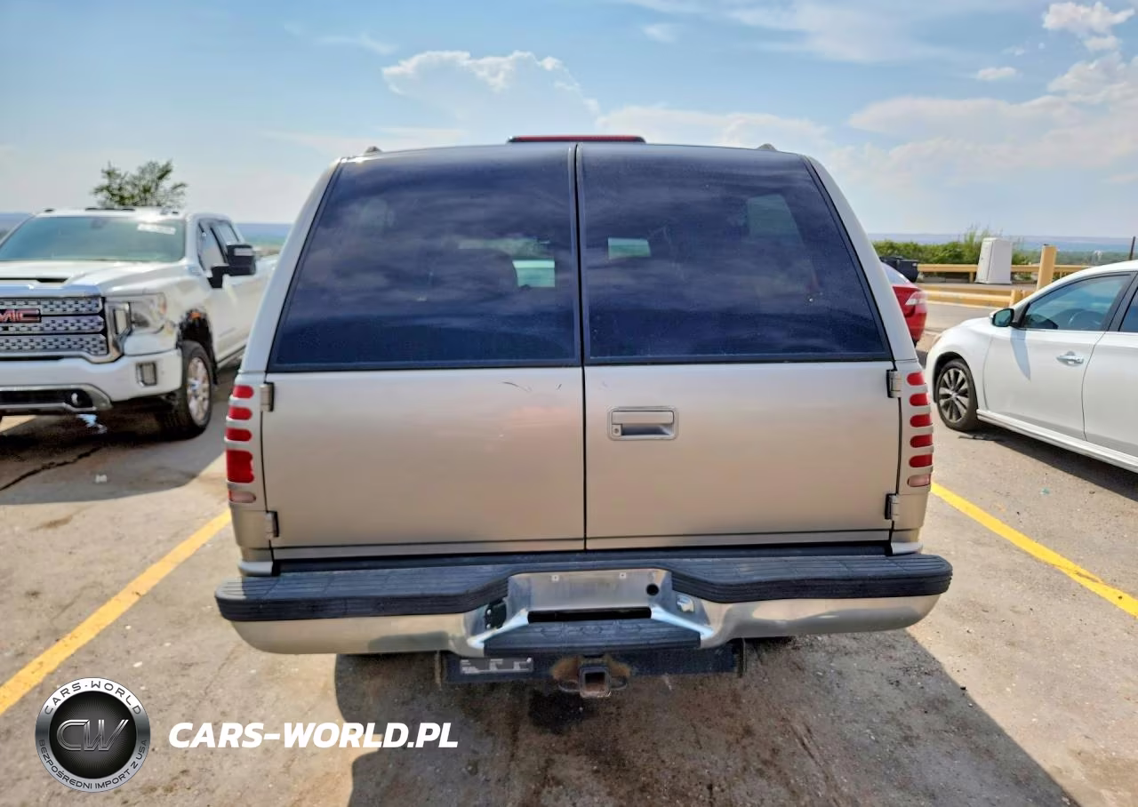 1999 Chevrolet Suburban K2500 VIN:3GNGK26J2XG122988 - 6