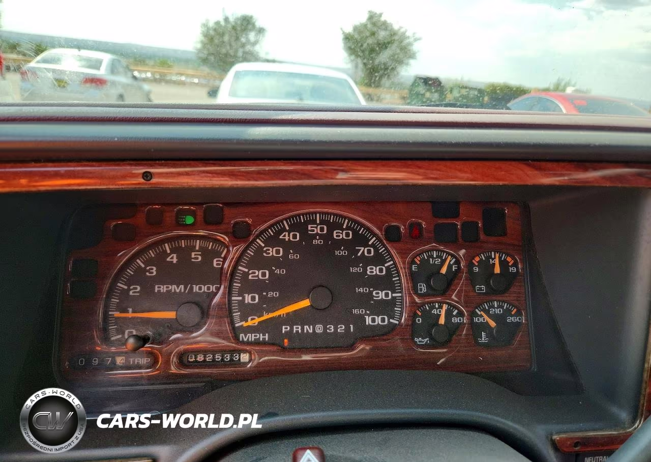1999 Chevrolet Suburban K2500 VIN:3GNGK26J2XG122988 - 9