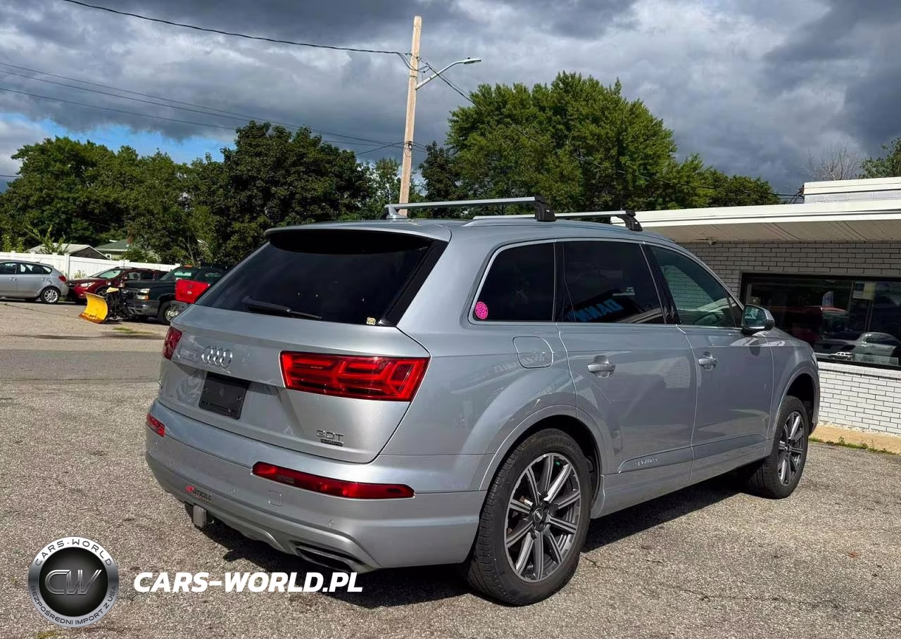 2018 Audi Q7 Prestige VIN:WA1VAAF71JD019111 - 4