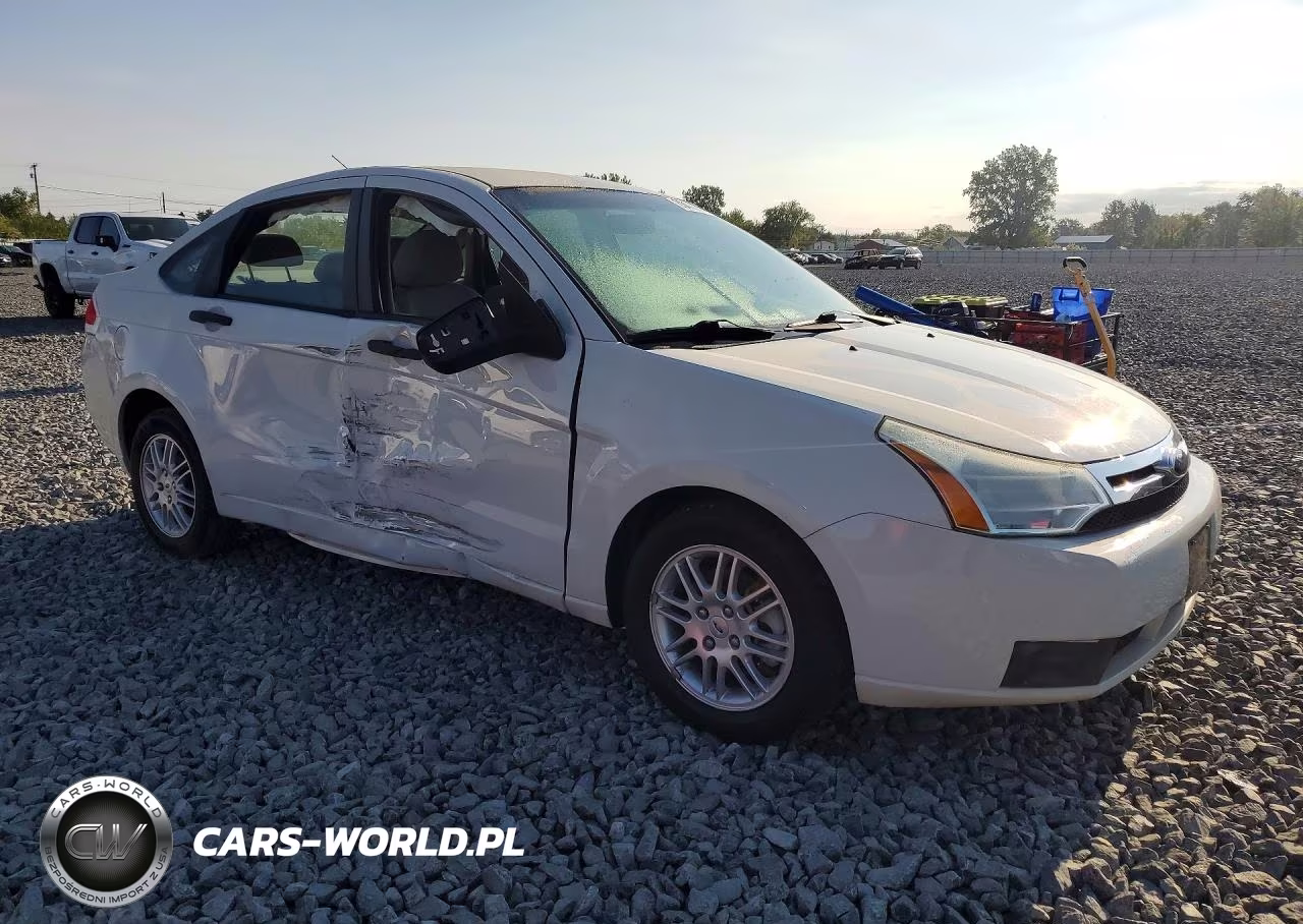2010 Ford Focus Se VIN:1FAHP3FN8AW137372 - 4