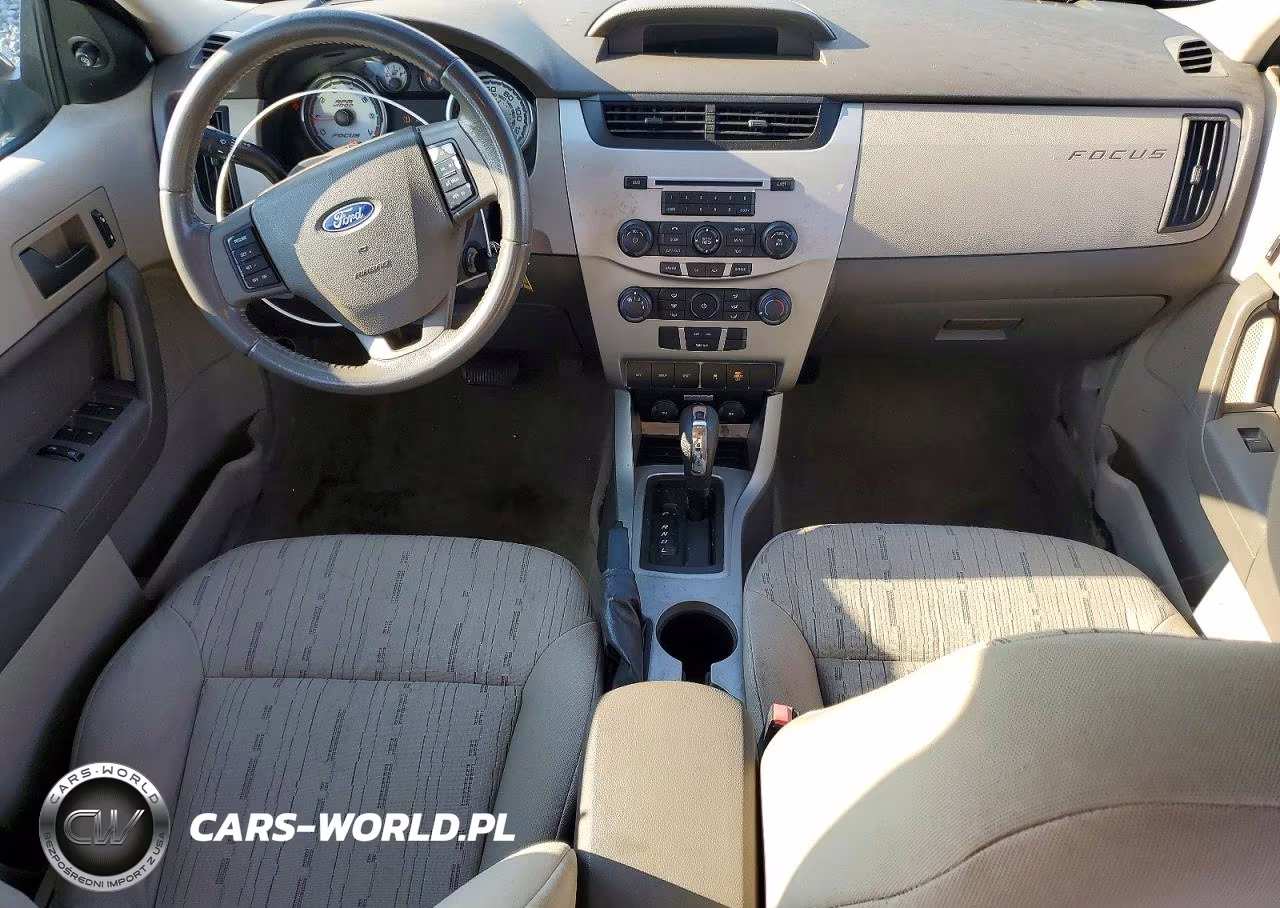 2010 Ford Focus Se VIN:1FAHP3FN8AW137372 - 8